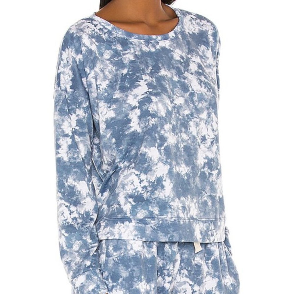 BNWT onzie x REVOLVE High Low Sweatshirt